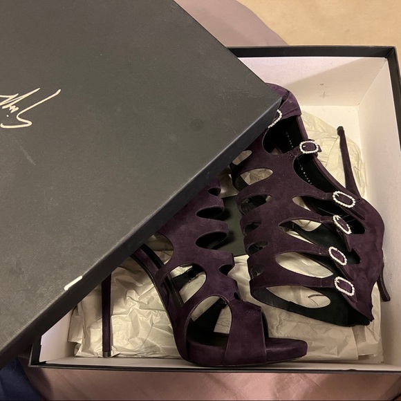 Giuseppe Zanotti GIUSEPPE ZANOTTI "Coline" Laser cut crystal buckle sandals - Picture 9 of 9